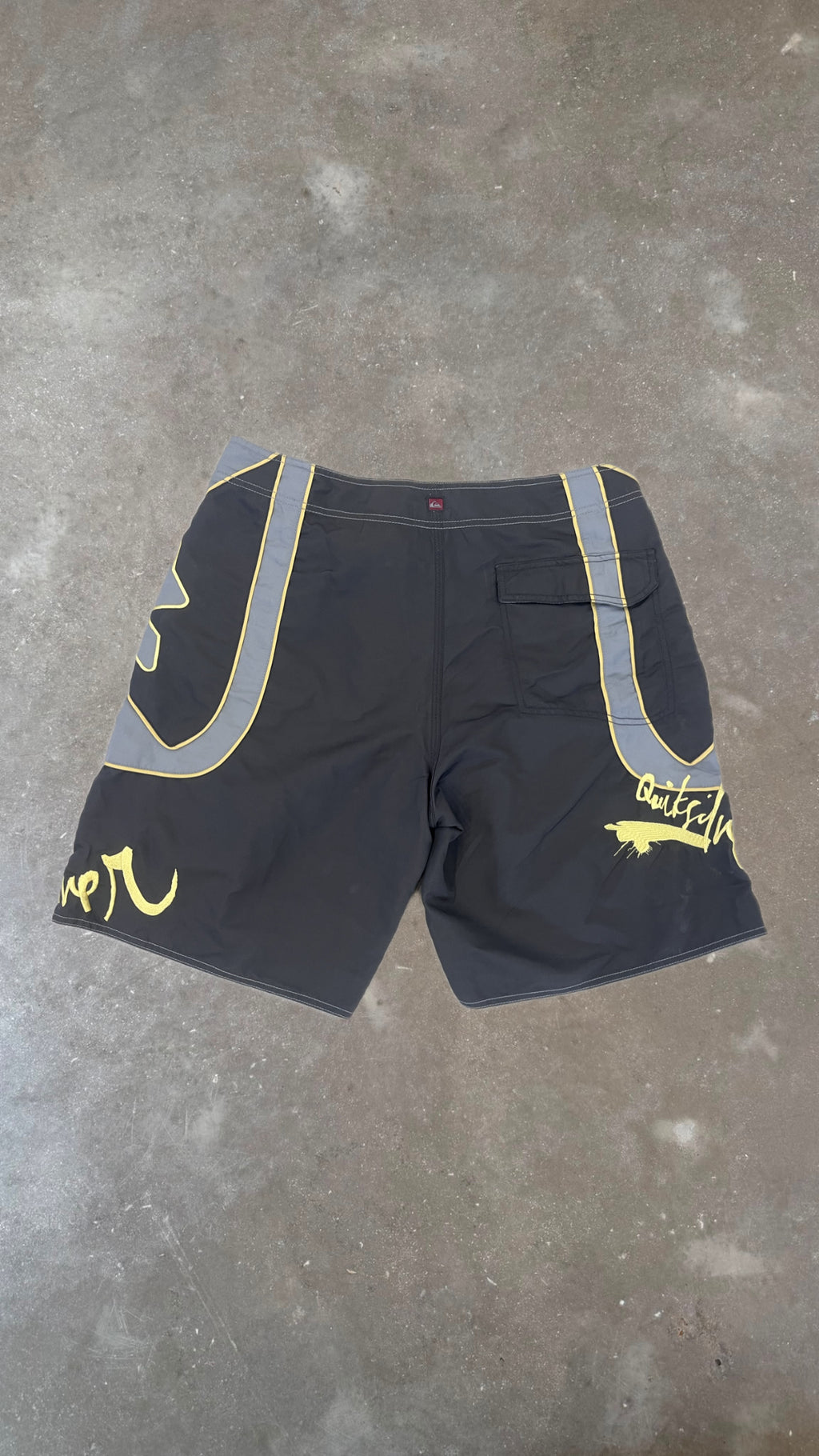 BS0010 GRAY QUICKSILVER BOARSHORTS