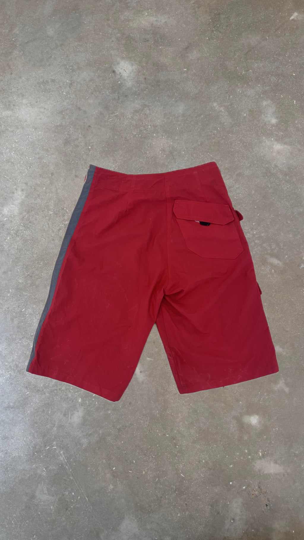 BILLABONG RED BOARDSHORTS