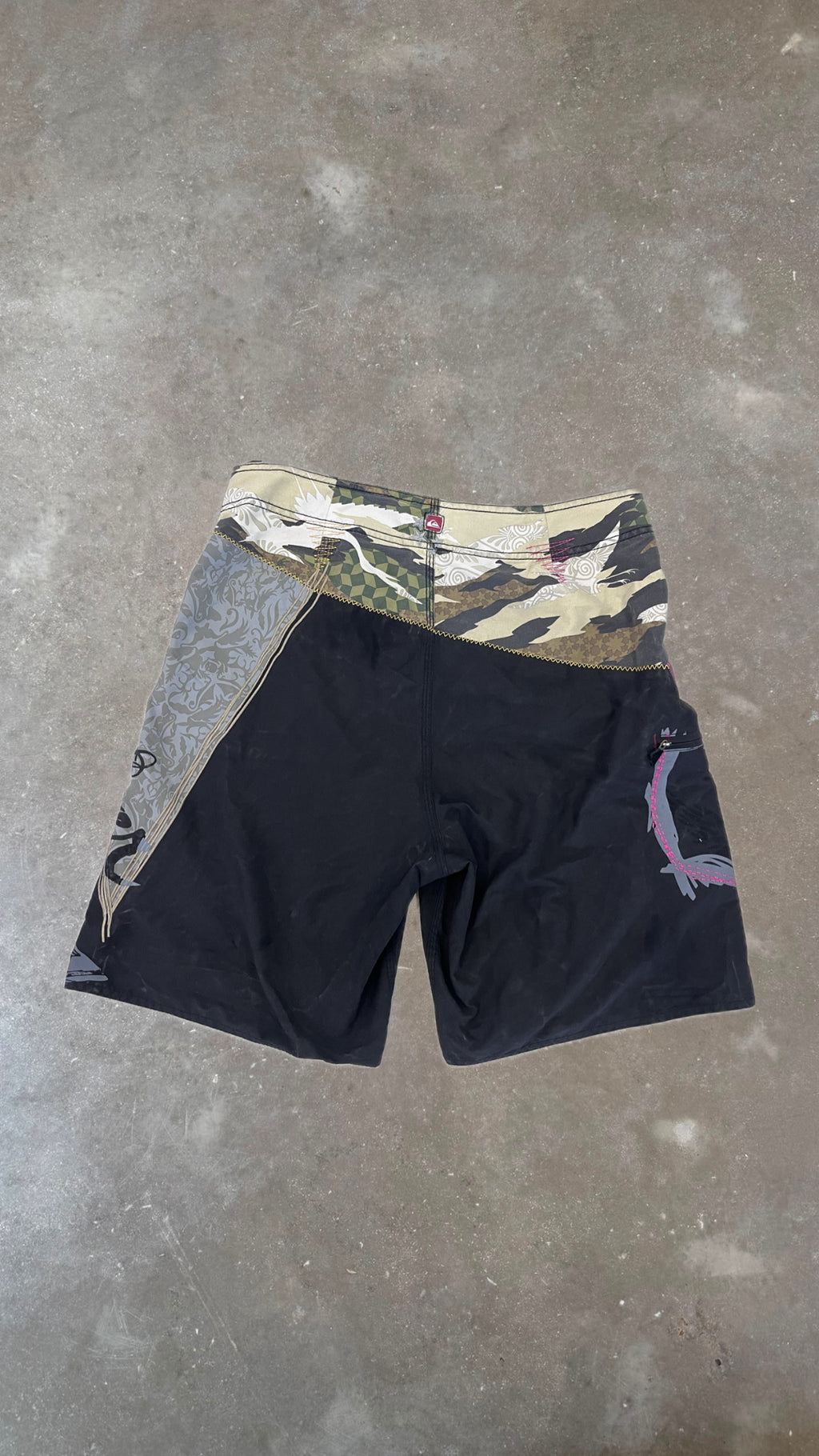 BS0029 QUICKSILVER BOARDSHORTS