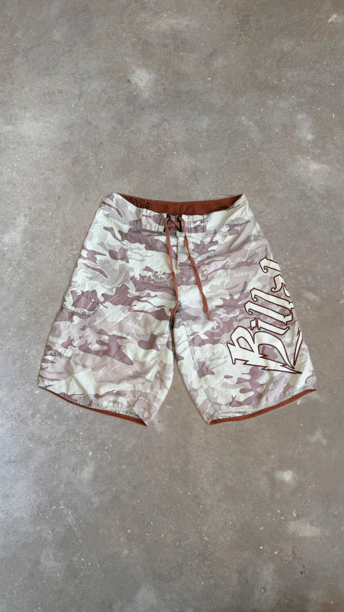 BILLABONG CAMO BOARDSHORTS (WHITE/GRAY)