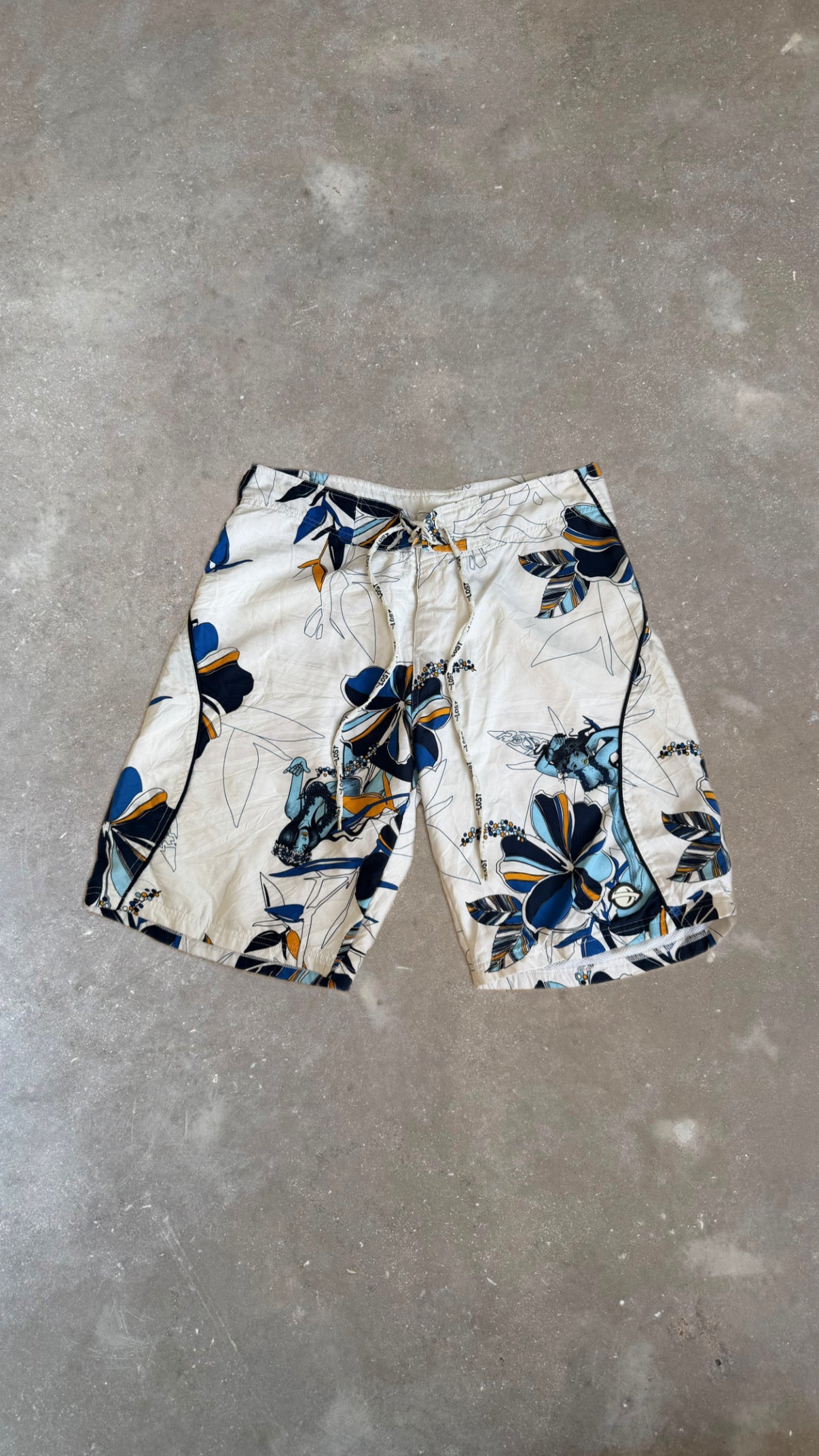 LOST FLORAL WHITE BOARDSHORTS