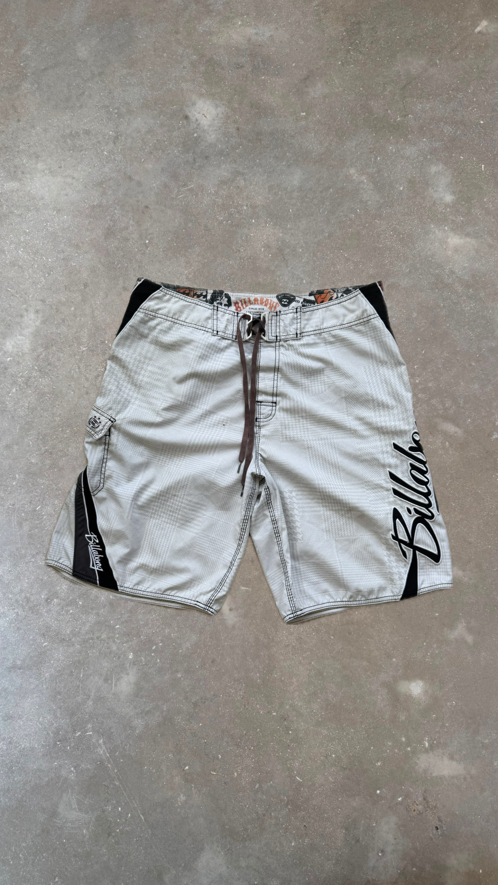 BS0153 Billabong x Occy SIGNATURE Beige and Red Vintage Boardshorts (36")