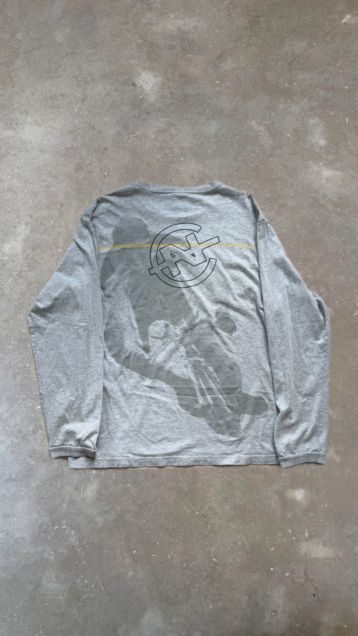 TS0032 Nautica Gray and Yellow Long Sleeve Vintage T-Shirt (L)