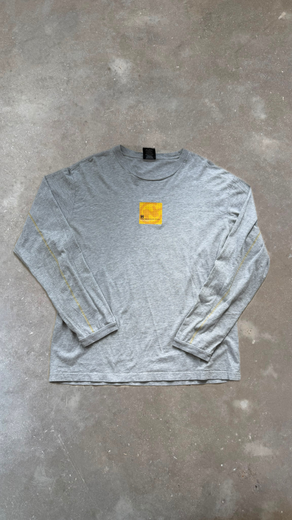 TS0032 Nautica Gray and Yellow Long Sleeve Vintage T-Shirt (L)